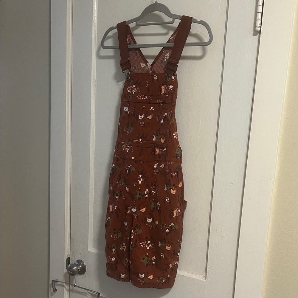 Duluth Rust Gnome Bunny Chicken Short Overalls XS